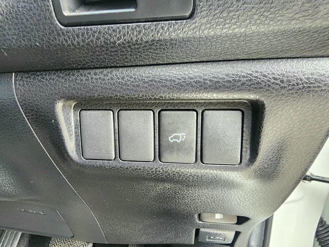 5093221