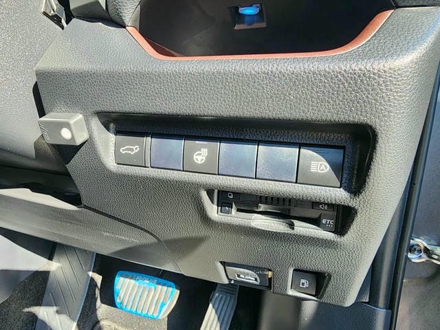5093619