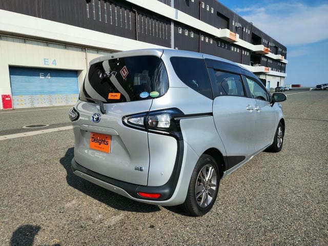 TOYOTA SIENTA HYBRID G 2019/7 photo 3