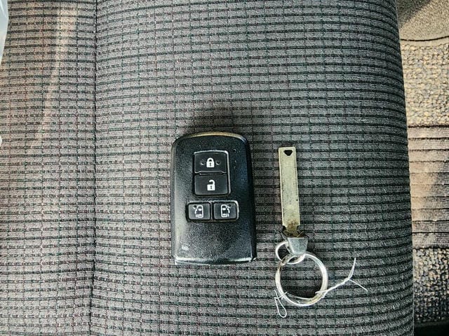 TOYOTA SIENTA HYBRID G 2019/7 photo 20