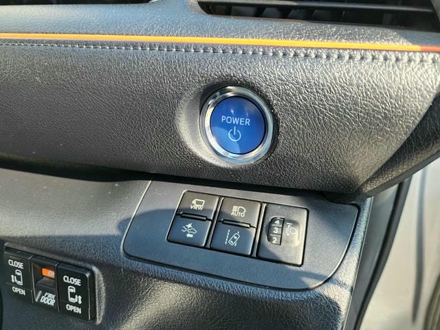 TOYOTA SIENTA HYBRID G 2019/7 photo 21