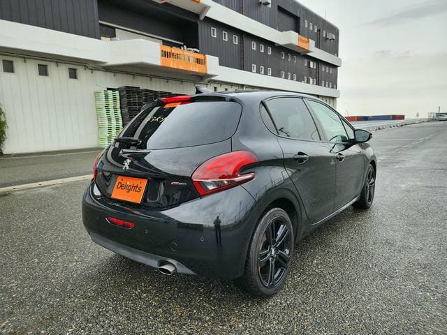 PEUGEOT 208 GT LINE 2019/8 photo 3