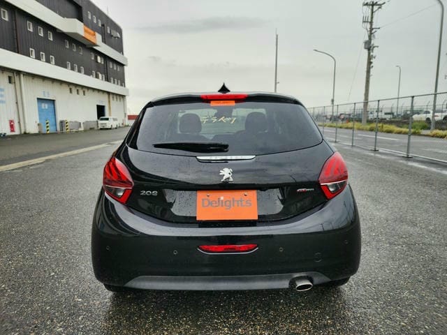 PEUGEOT 208 GT LINE 2019/8 photo 4