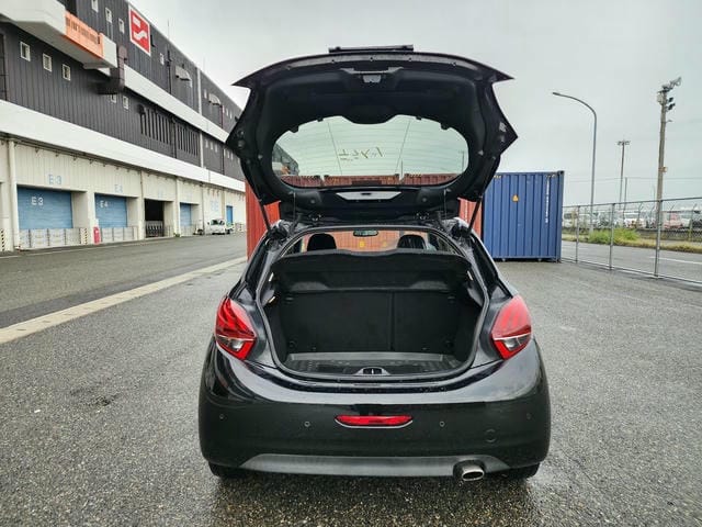 PEUGEOT 208 GT LINE 2019/8 photo 13