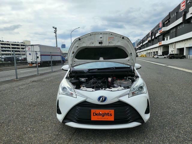 TOYOTA VITZ HYBRID F 2019/6 photo 36