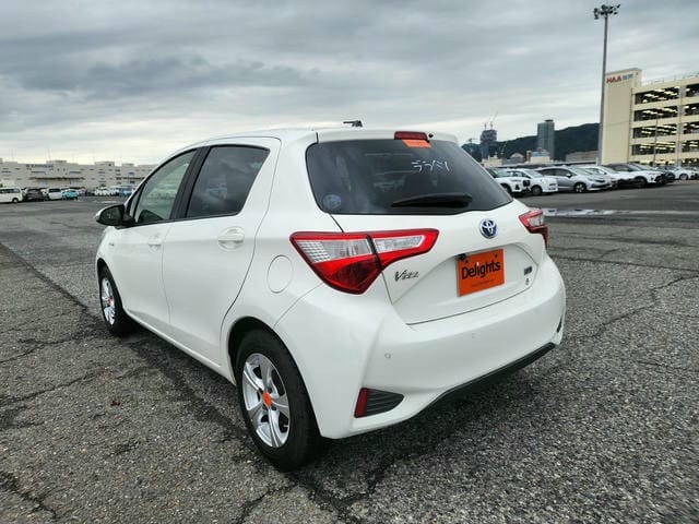 TOYOTA VITZ  2019/9 photo 5