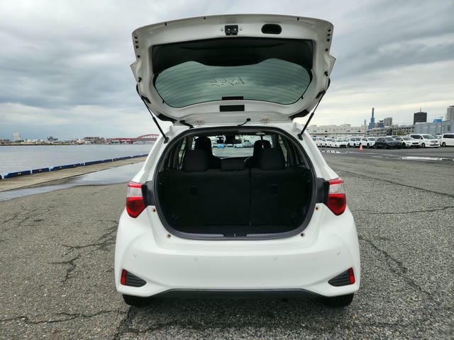 TOYOTA VITZ  2019/9 photo 13
