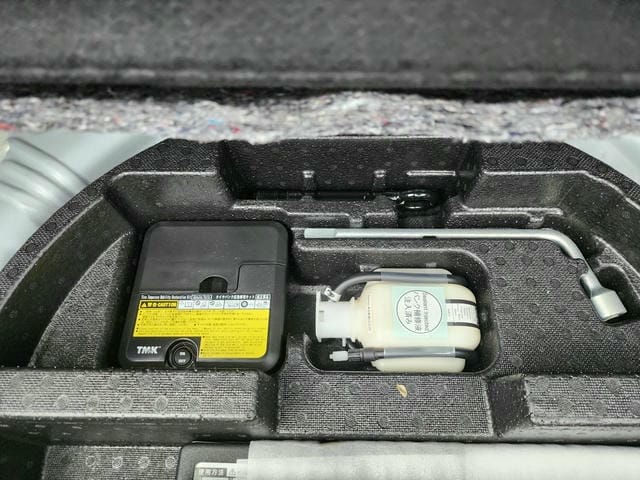 TOYOTA VITZ  2019/9 photo 15