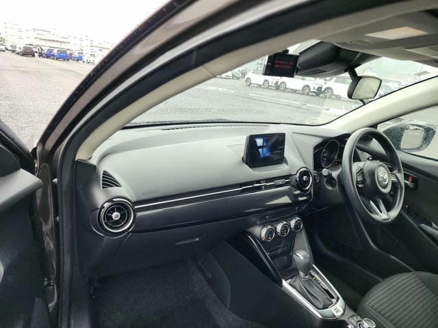 MAZDA DEMIO 15S 2019/2 photo 9