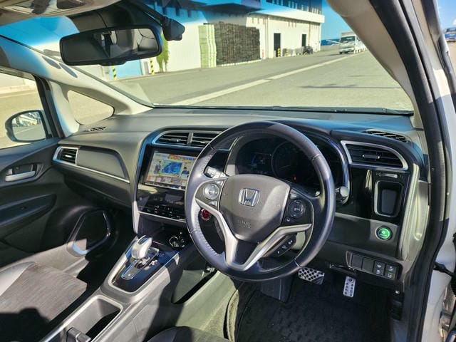 HONDA SHUTTLE HYBRID X HONDA SENSING 2019/11 photo 8