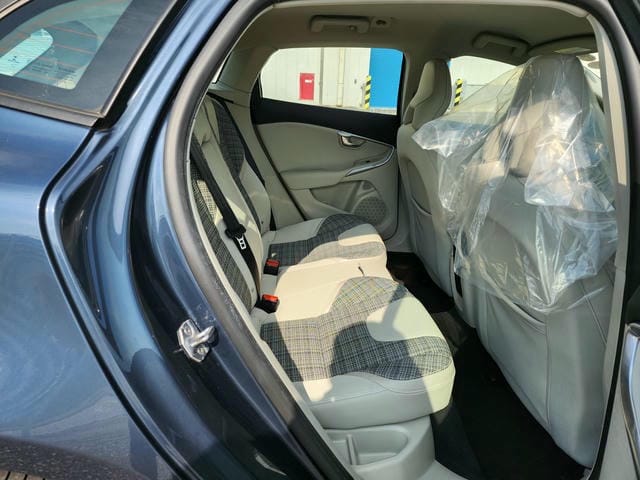 VOLVO V40  2019/1 photo 12