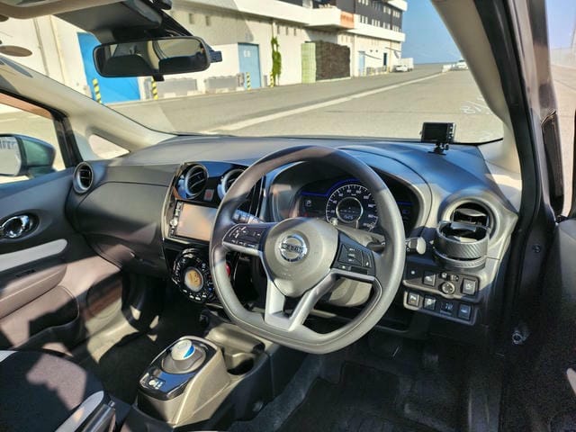 NISSAN NOTE E POWER X 2019/8 photo 8