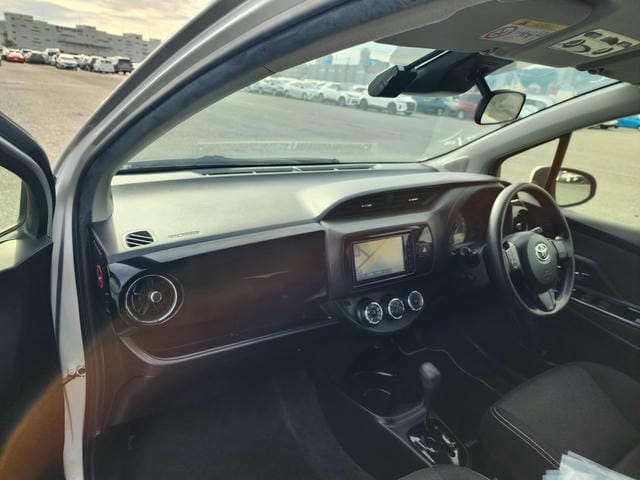 TOYOTA VITZ F SAFETY EDITION 3 2019/6 photo 9
