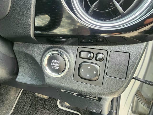 TOYOTA VITZ F SAFETY EDITION 3 2019/6 photo 22