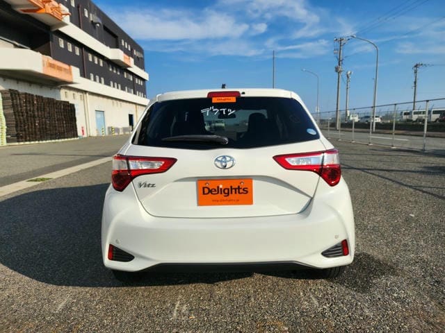 TOYOTA VITZ F 2019/9 photo 4