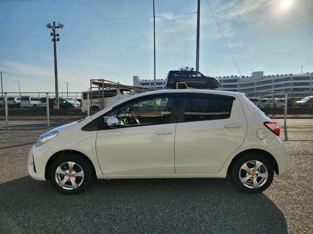 TOYOTA VITZ F 2019/9 photo 6