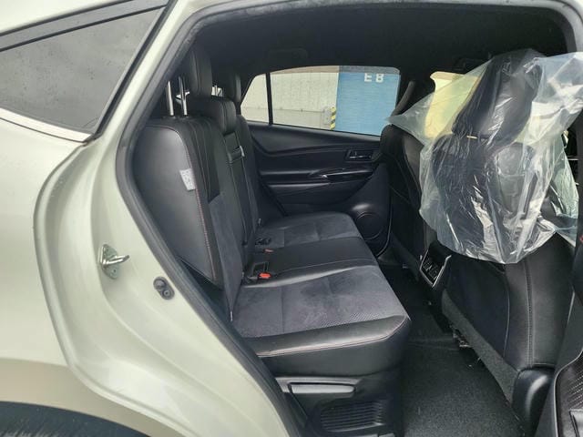 TOYOTA HARRIER PROGRESS 2019/4 photo 12