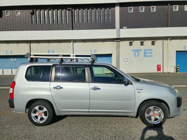 TOYOTA SUCCEED HYBRID UL X 2019/1 photo 2