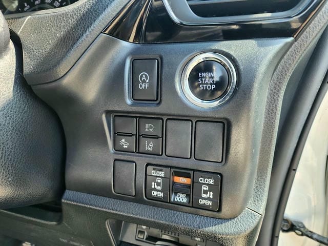 TOYOTA VOXY V 2019/7 photo 21