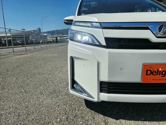 TOYOTA VOXY V 2019/7 photo 34