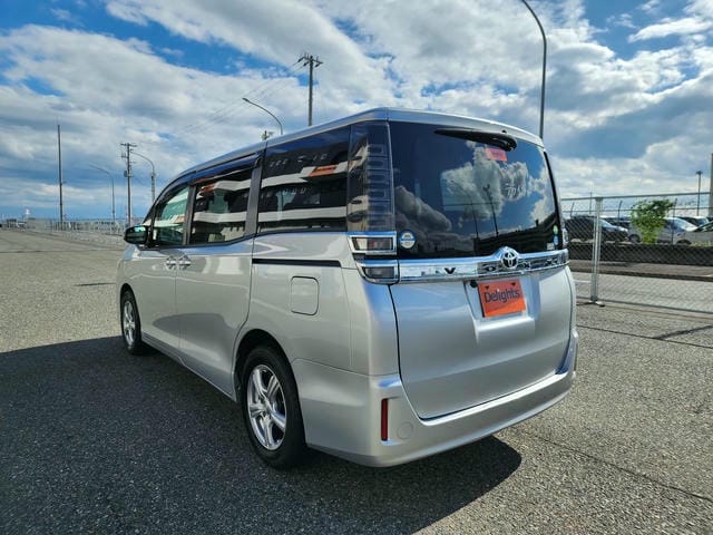 TOYOTA VOXY X 2019/8 photo 5