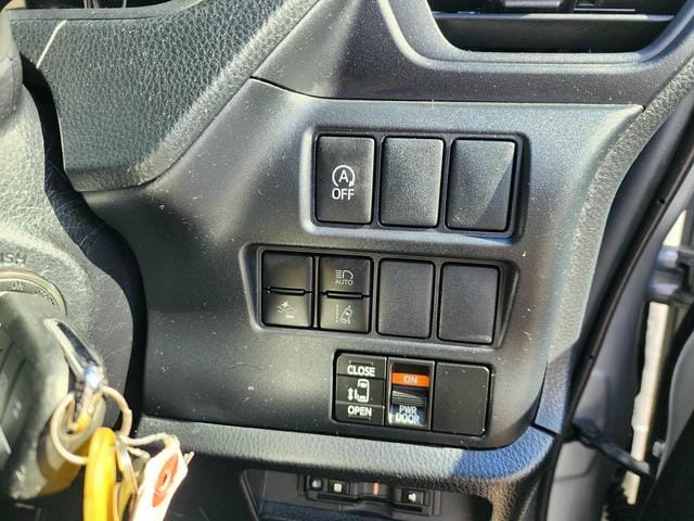 TOYOTA VOXY X 2019/8 photo 20