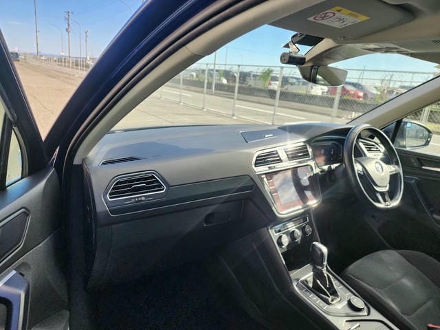 VOLKSWAGEN TIGUAN TDI 4MOTION HIGHLINE 4WD 2019/9 photo 9