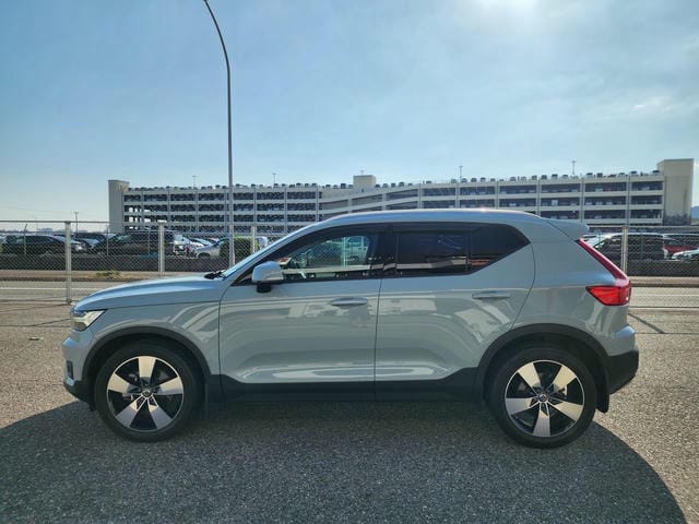 VOLVO XC40 T4 AWD MOMENTUM 2019/3 photo 6