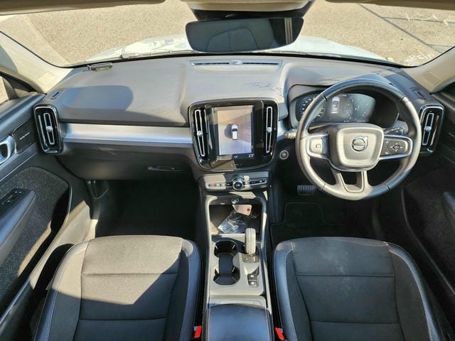 VOLVO XC40 T4 AWD MOMENTUM 2019/3 photo 10