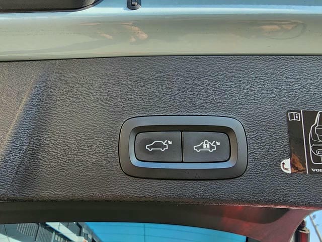 VOLVO XC40 T4 AWD MOMENTUM 2019/3 photo 16