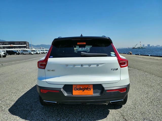 VOLVO XC40 T5 AWD R-DESIGN 2019/7 photo 4