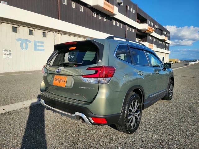 SUBARU FORESTER PREMIUM 4WD 2019/10 photo 3