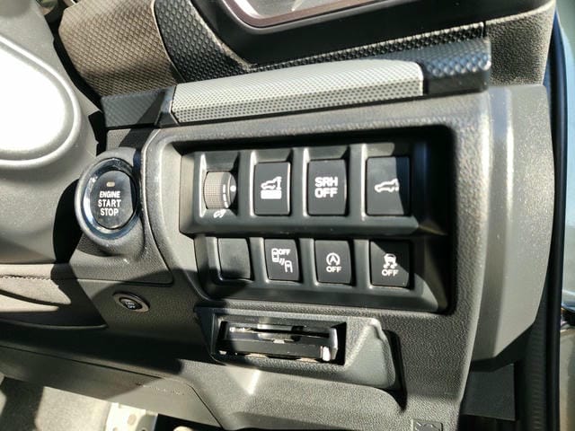 SUBARU FORESTER PREMIUM 4WD 2019/10 photo 23