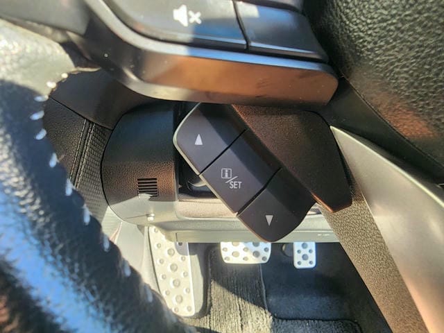 SUBARU FORESTER PREMIUM 4WD 2019/10 photo 27