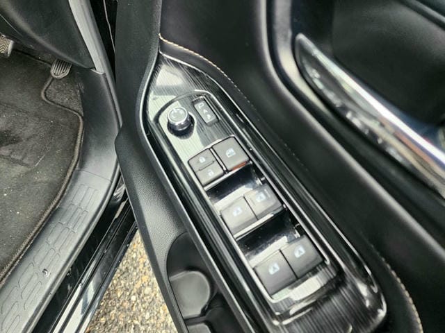 TOYOTA ESQUIRE HYBRID GI PREMIUM PACKAGE BLACK TAILORED 2019/8 photo 20