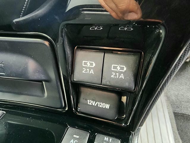 TOYOTA ESQUIRE HYBRID GI PREMIUM PACKAGE BLACK TAILORED 2019/8 photo 27