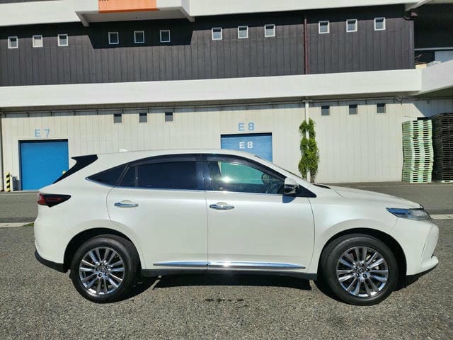 TOYOTA HARRIER PREMIUM  2019/5 photo 2