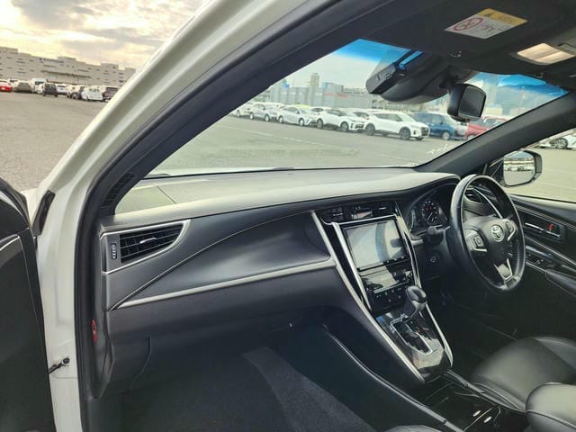 TOYOTA HARRIER PREMIUM 2019/6 photo 9