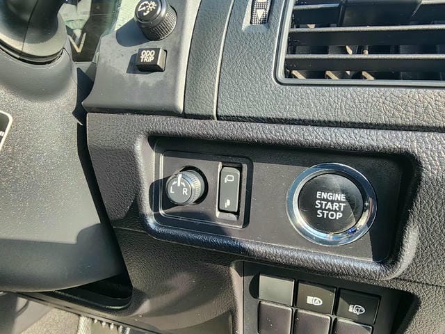 TOYOTA LAND CRUISER PRADO TX 4WD 2019/1 photo 19