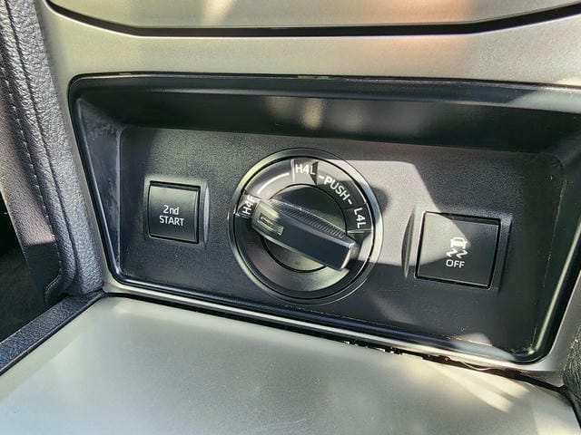 TOYOTA LAND CRUISER PRADO TX 4WD 2019/1 photo 24