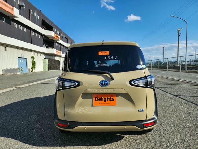 TOYOTA SIENTA HYBRID FUNBASE X 2019/10 photo 4