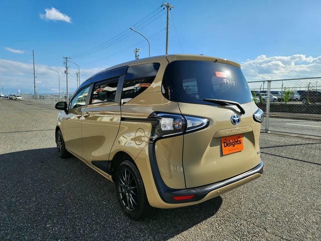 TOYOTA SIENTA HYBRID FUNBASE X 2019/10 photo 5