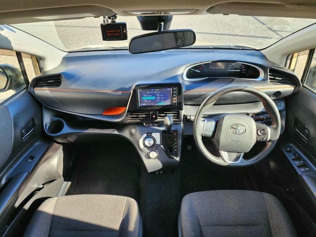 TOYOTA SIENTA HYBRID FUNBASE X 2019/10 photo 10