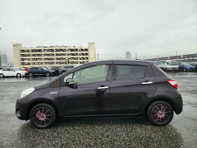TOYOTA VITZ HYBRID F AMEI 2019/2 photo 6