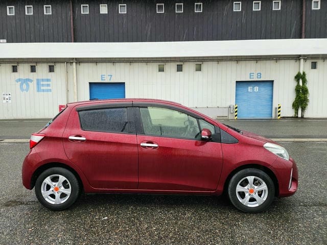 TOYOTA VITZ F SAFETY EDITION 3 2019/8 photo 2