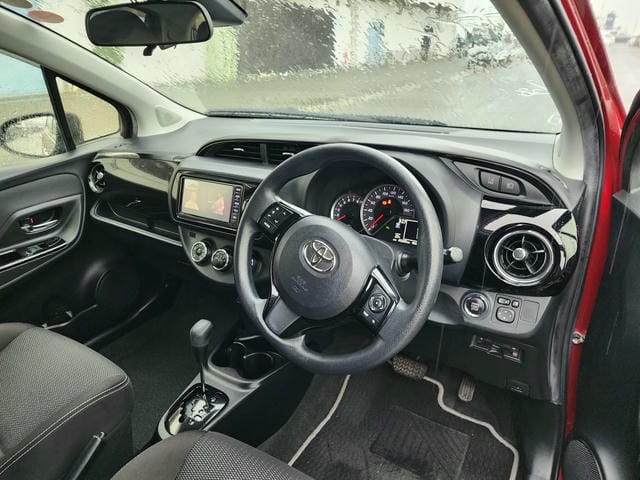 TOYOTA VITZ F SAFETY EDITION 3 2019/8 photo 8