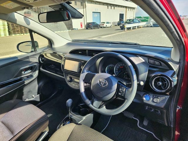 TOYOTA VITZ HYBRID F SAFETY EDITION 3 2019/7 photo 8