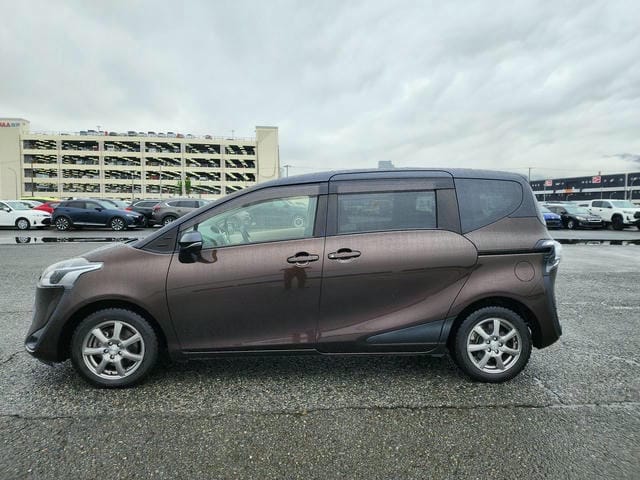 TOYOTA SIENTA G 2019/9 photo 6