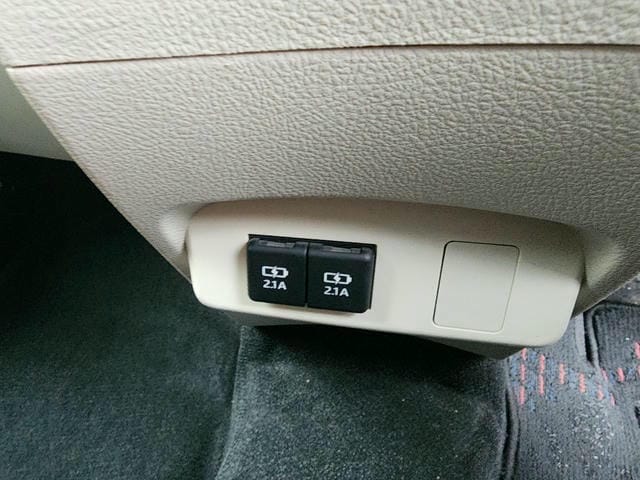 TOYOTA SIENTA G 2019/9 photo 24