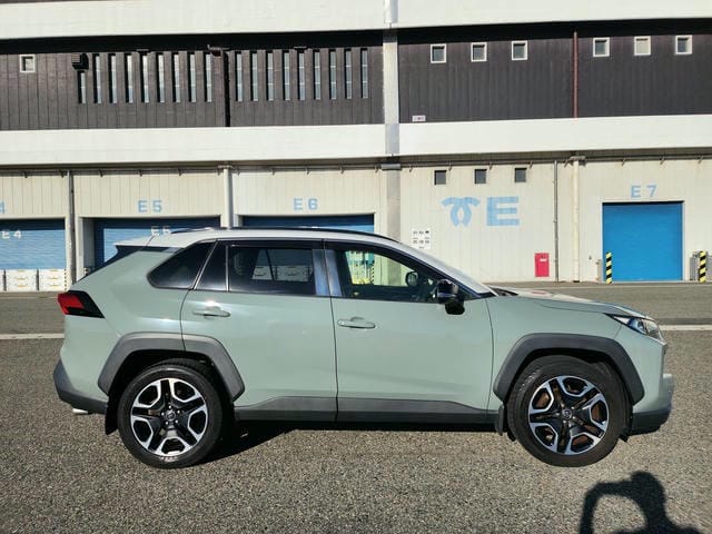 TOYOTA RAV4 ADVENTURE 4WD 2019/7 photo 2